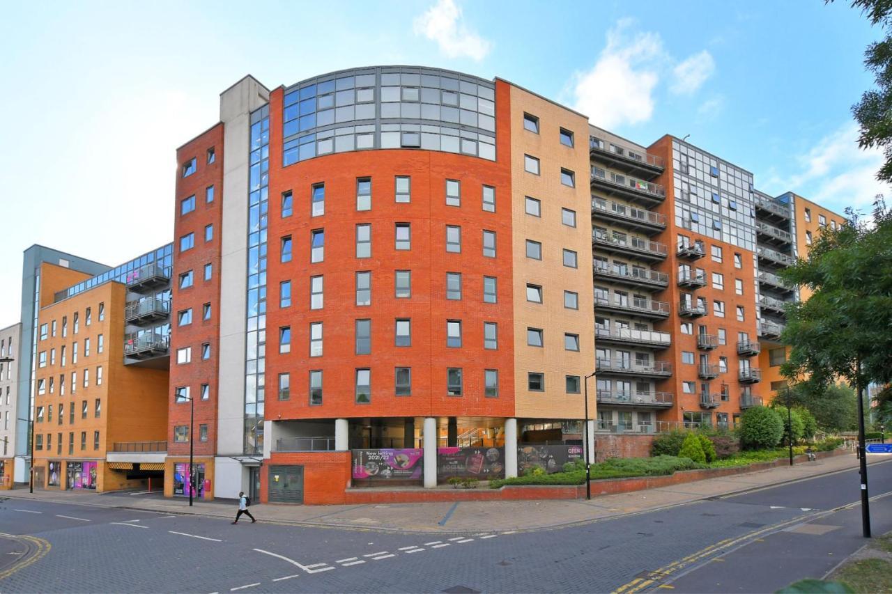 Appartamento Deluxe Centre With Balcony & Views - Free Wifi Netflix, Gym Access - Westone Sheffield