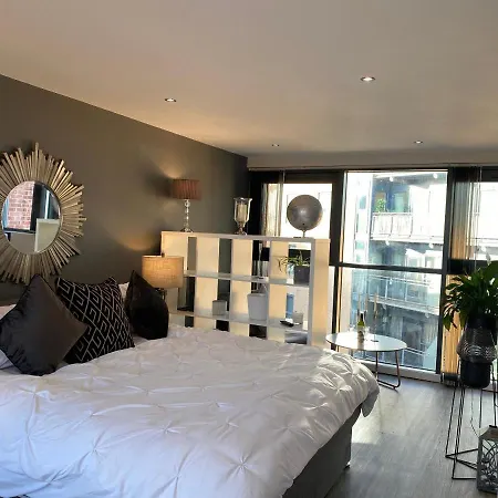 Deluxe City Centre Studio Apartment With Balcony & City Views - Free Wifi Netflix, Gym Access - Westone Sheffield Exterior photo
